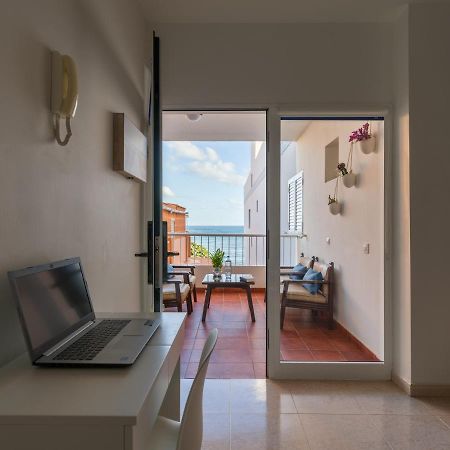 Vivienda Vacacional Irene アリナガ エクステリア 写真