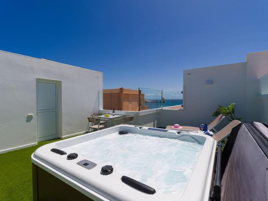 Vivienda Vacacional Irene アリナガ エクステリア 写真