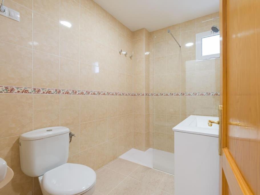 Vivienda Vacacional Irene アリナガ エクステリア 写真
