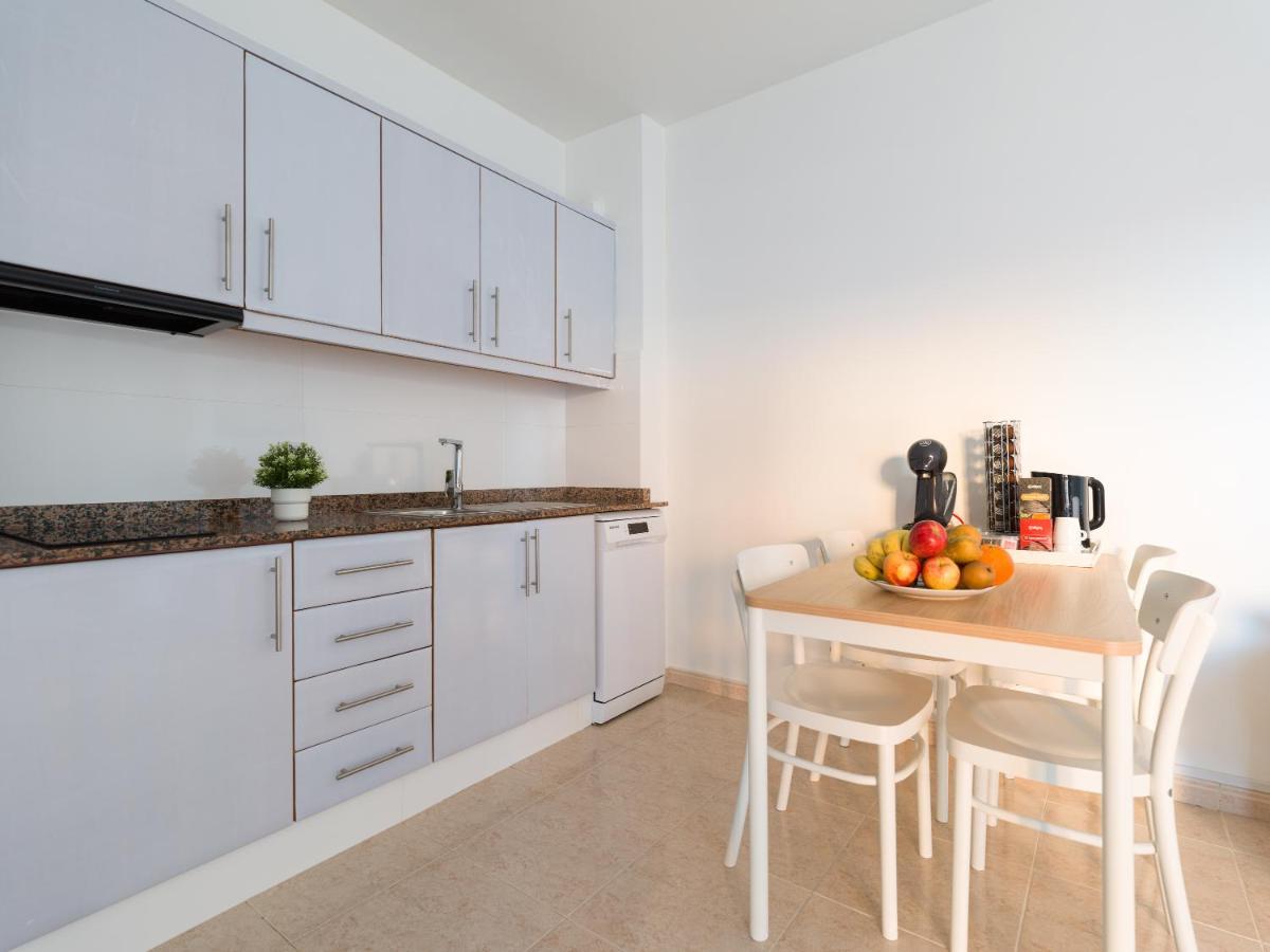 Vivienda Vacacional Irene アリナガ エクステリア 写真