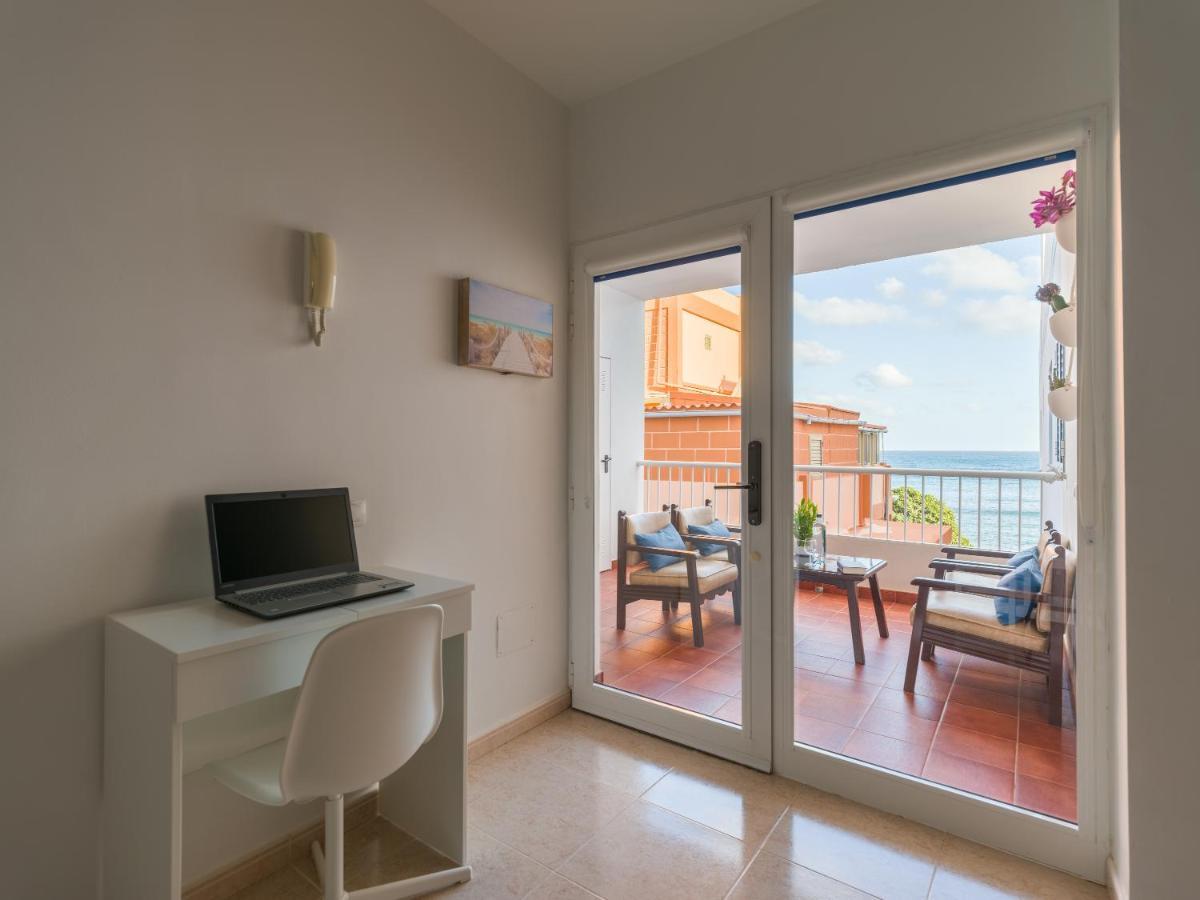 Vivienda Vacacional Irene アリナガ エクステリア 写真