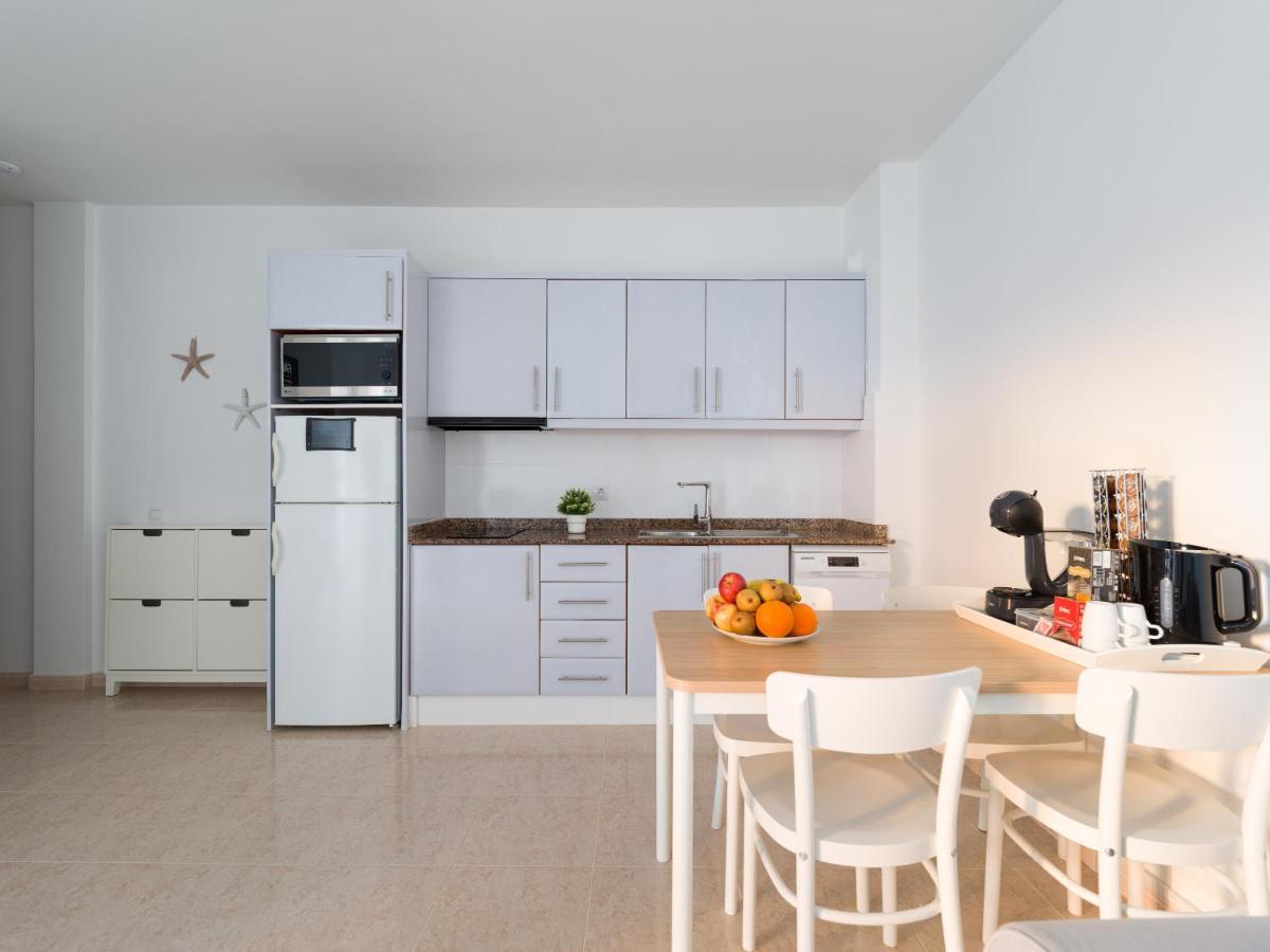 Vivienda Vacacional Irene アリナガ エクステリア 写真